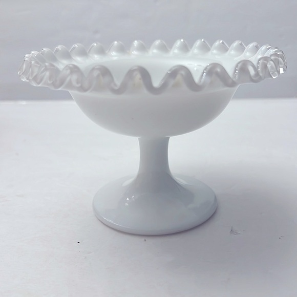 Vintage Fenton Silver Crest Footed Ruffle Candy Dish - Picture 4 of 7